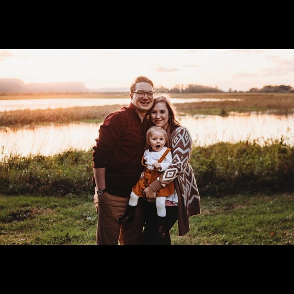 Meet your Posher, Jenessa - Picture 4 of 4